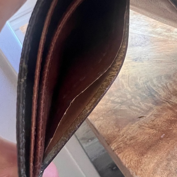 Vintage Vuitton Bifold wallet - Picture 12 of 13